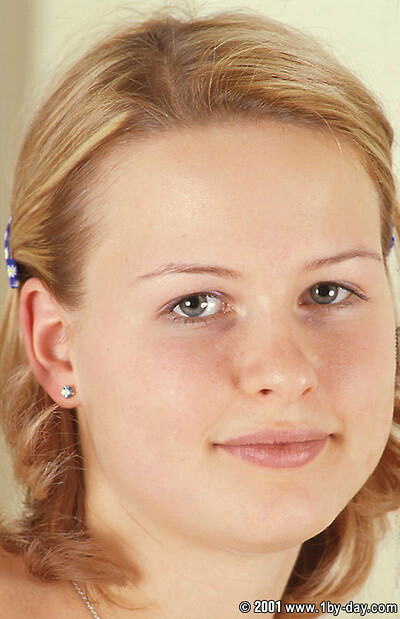 Елена, 25 лет, 2 размер груди